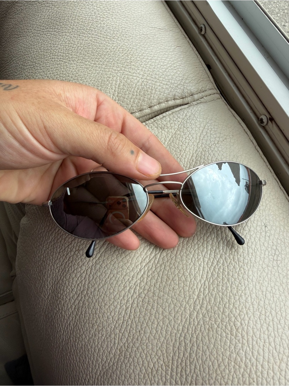 Vintage United Colors of Benetton Oval Silver Sunglasses - Mens